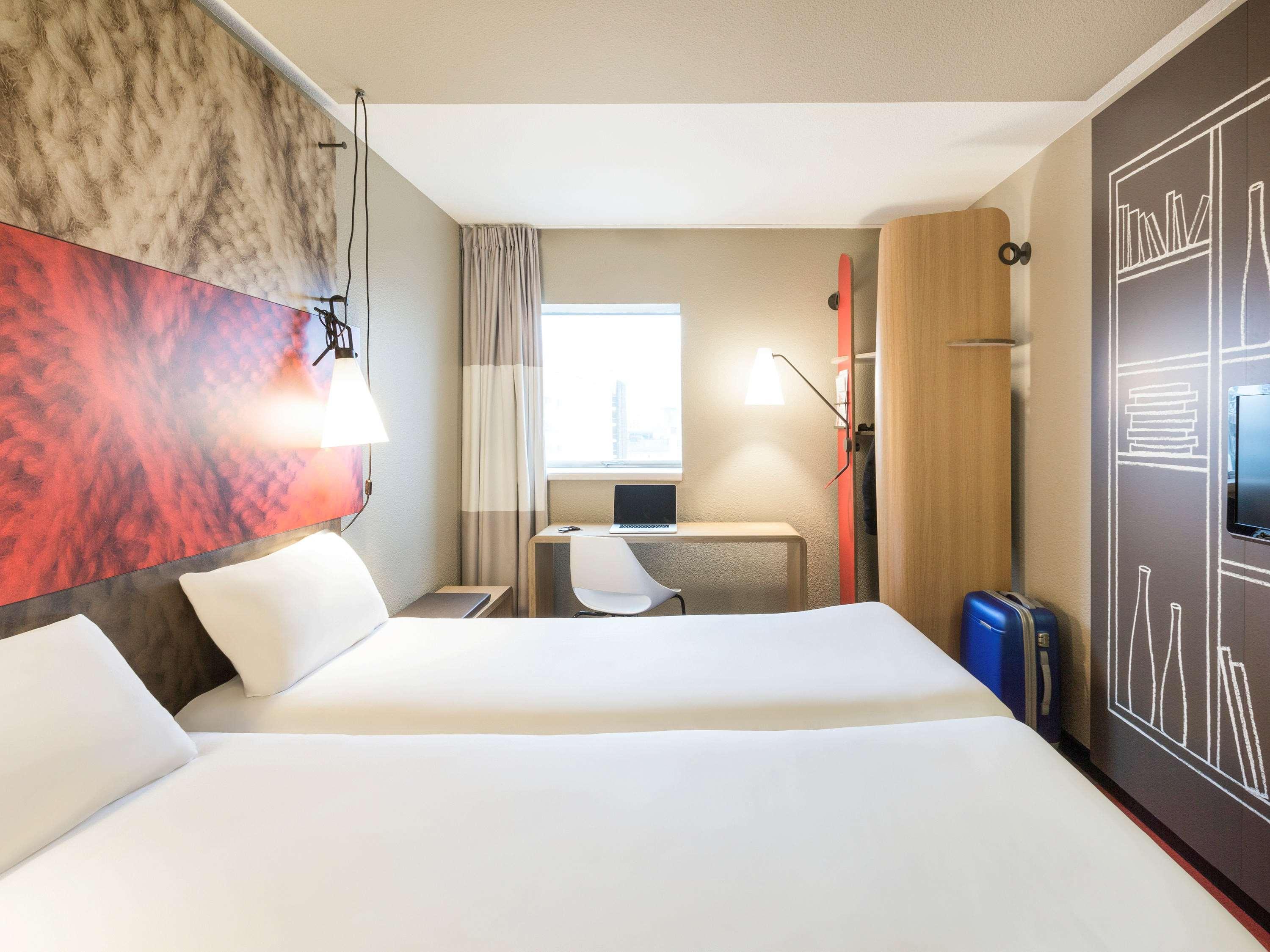 Hotel Ibis Centre Gare Sud 3*