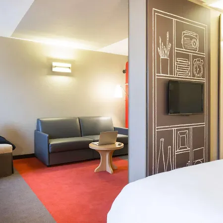 Hotel ibis Rennes Centre Gare Sud Extérieur photo