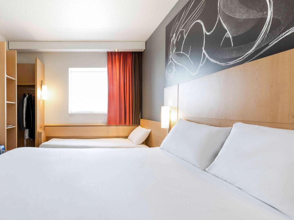 Ibis Centre Gare Sud Hotel 3*